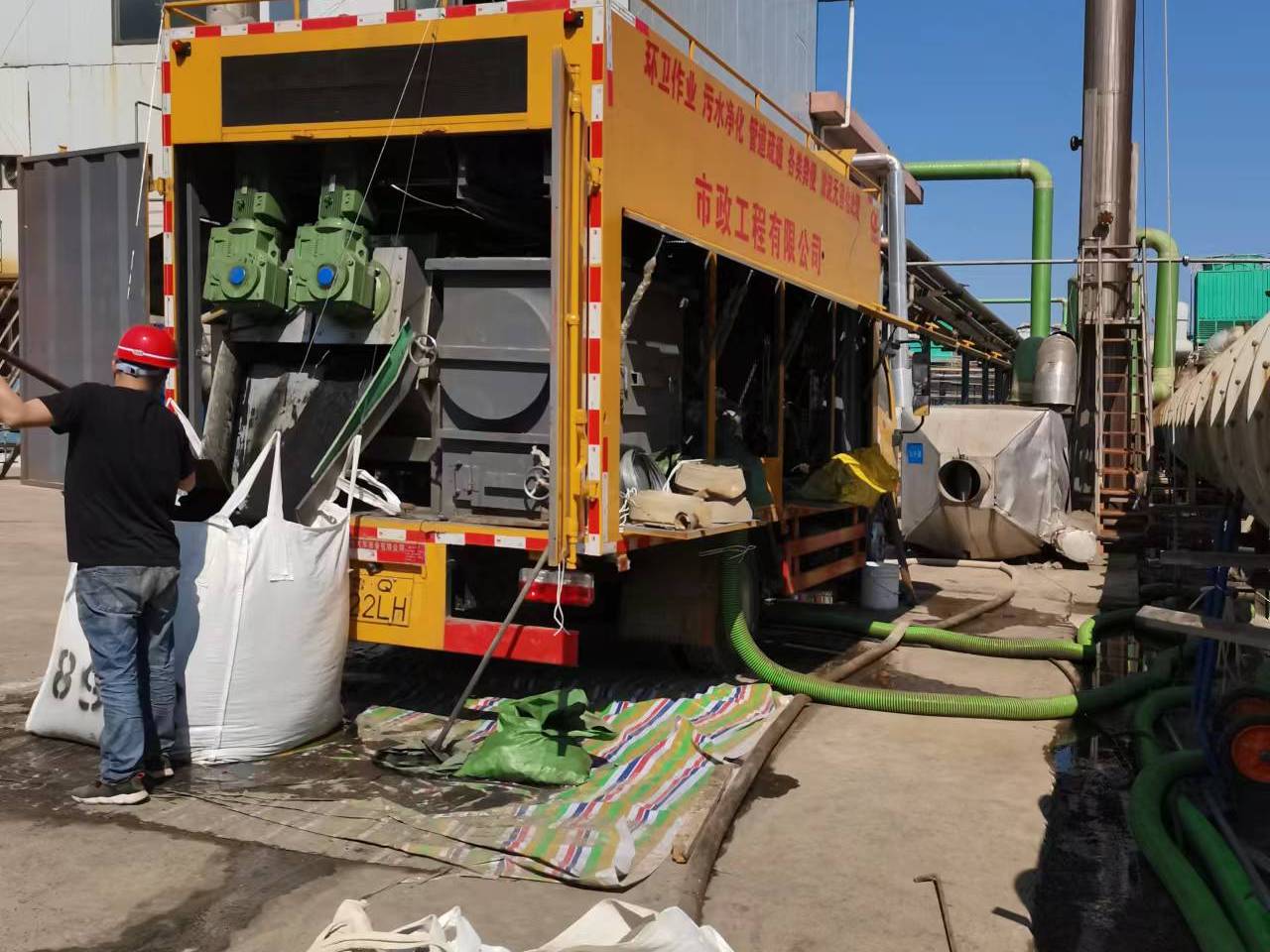 珠晖淤泥压干处理